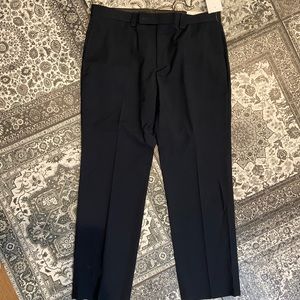 NWT Calvin Klein’s navy washable slacks 34/29